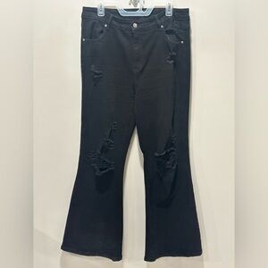 Almost Famous Women's Black Jeans